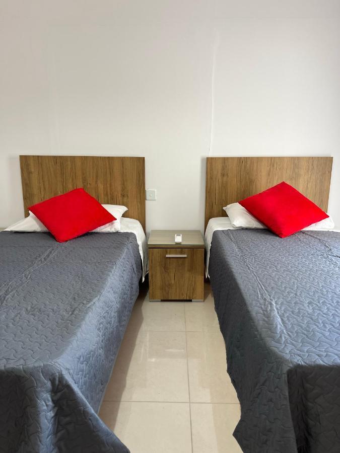 Room With Private Bathroom Сліма Екстер'єр фото