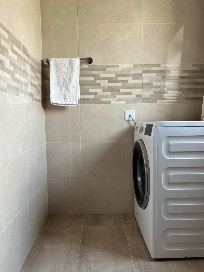 Room With Private Bathroom Сліма Екстер'єр фото